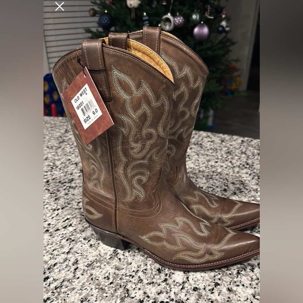 Old west boots